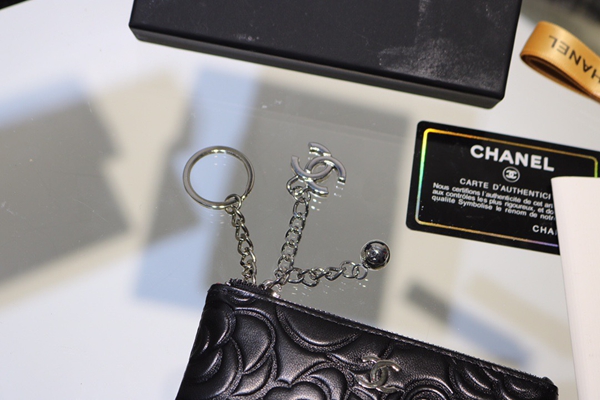 コピーシャネル激安財布全体デザイン